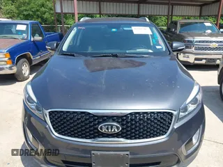 2017 Kia Sorento EX with VIN 5XYPH4A14HG190770, listed as a IAAI auction lot 42501305 with 156,570 mi miles and . Bid and sale history available at DreamBid. Image 12.