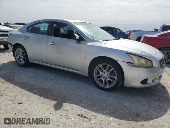2013 Nissan Maxima SV with VIN 1N4AA5AP5DC832079, listed as a Copart auction lot 47112585 with 118,170 mi miles and Clean Title. Bid and sale history available at DreamBid. Image 4.