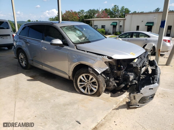 2017 Audi Q7 Premium Plus with VIN WA1LHAF70HD049973, listed as a Copart auction lot 66101904 with 0 miles and Salvage Title. Bid and sale history available at carsss.com. Image 4.