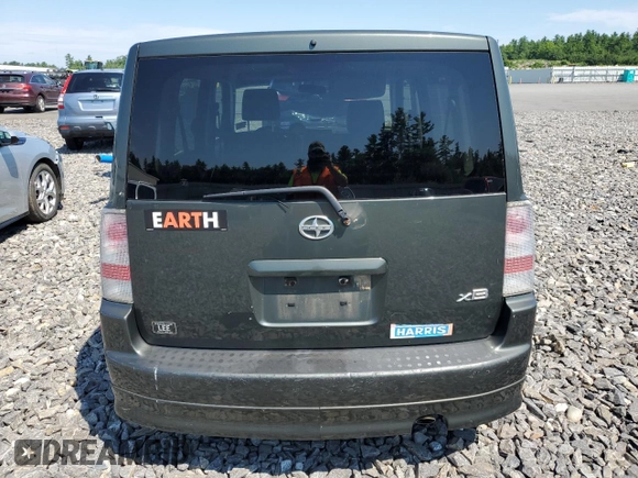 2004 Scion xB with VIN JTLKT324X40166537, listed as a Copart auction lot 66053304 with 125,568 mi miles and Clean Title. Bid and sale history available at DreamBid. Image 6.