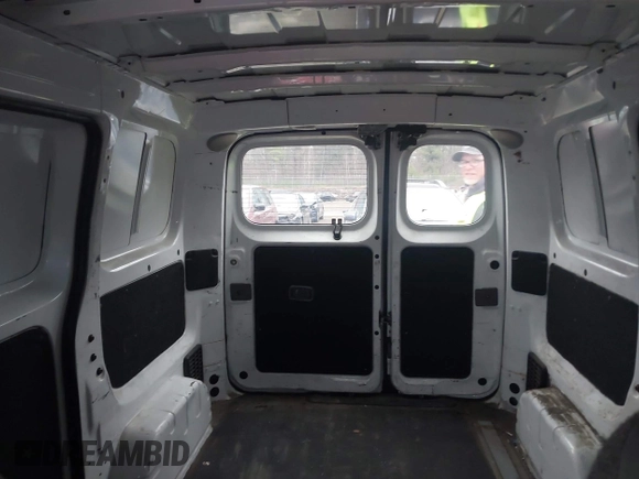 2018 Nissan NV200 S with VIN 3N6CM0KN9JK698433, listed as a IAAI auction lot 42028281 with 309,905 mi miles and . Bid and sale history available at DreamBid. Image 8.