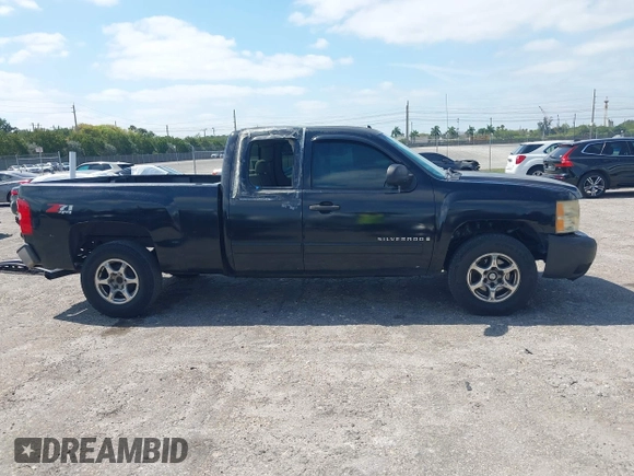 2007 Chevrolet Silverado 1500 1LT with VIN 2GCEK19J271659603, listed as a IAAI auction lot 42098689 with 240,918 mi miles and . Bid and sale history available at DreamBid. Image 14.