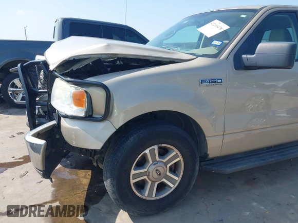2007 Ford F-150 XLT z VIN 1FTPW12V57KC56466, wystawiony jako IAAI lot #42210478 z przebiegiem 122 212 mil mil oraz . Historia ofert i sprzedaży dostępna na DreamBid. Obrazek 20.