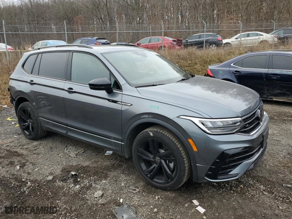 2023 Volkswagen Tiguan SE R-Line Black with VIN 3VV8B7AX4PM072166, listed as a Copart auction lot 86540234 with 21,411 mi miles and Salvage Title. Bid and sale history available at carsss.com. Image 4.