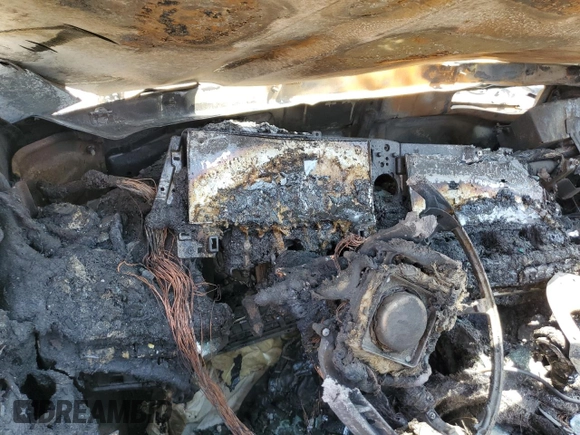 2023 Kia Telluride SX Prestige X-Line z VIN 5XYP5DGC8PG404532, wystawiony jako Copart lot #53205865 z przebiegiem Nie podano mil oraz Nie do naprawy • Non repairable. Historia ofert i sprzedaży dostępna na DreamBid. Obrazek 9.
