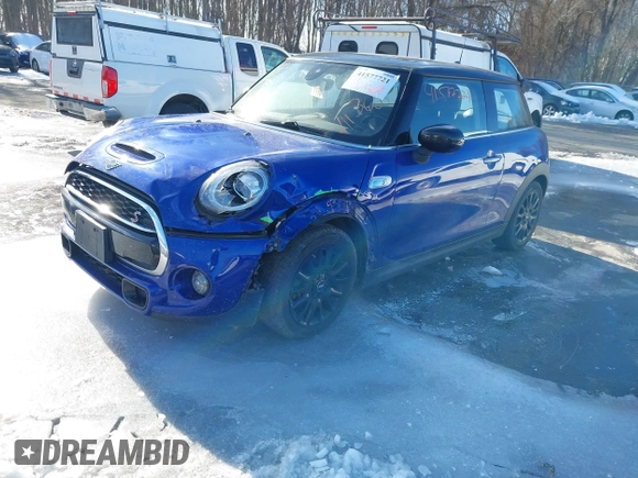 2020 MINI Hardtop Cooper S z VIN WMWXR5C05L2L43423, wystawiony jako IAAI lot #41577721 z przebiegiem 108 123 mil mil oraz . Historia ofert i sprzedaży dostępna na DreamBid. Obrazek 17.