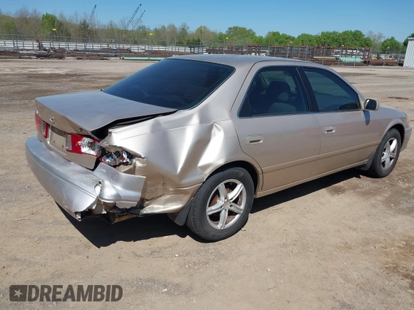 2001 Toyota Camry CE with VIN 4T1BG22K71U763959, listed as a IAAI auction lot 41996019 with 108,909 mi miles. Bid and sale history available at carsss.com. Image 4.
