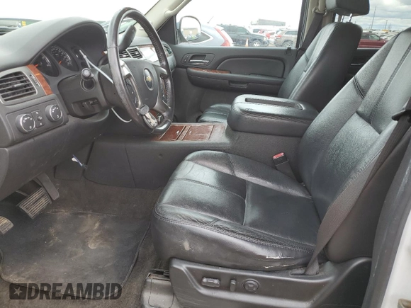 2008 Chevrolet Suburban LTZ with VIN 3GNFK16358G102176, listed as a Copart auction lot 54278824 with 226,746 mi miles and Clean Title. Bid and sale history available at carsss.com. Image 7.