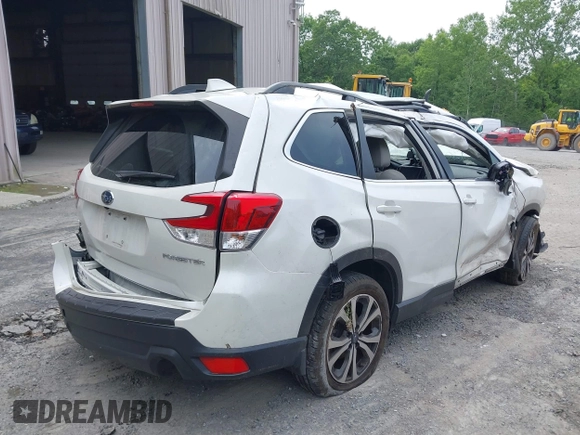 2021 Subaru Forester Limited with VIN JF2SKASC5MH474924, listed as a IAAI auction lot 42502113 with 43,379 mi miles and . Bid and sale history available at DreamBid. Image 4.