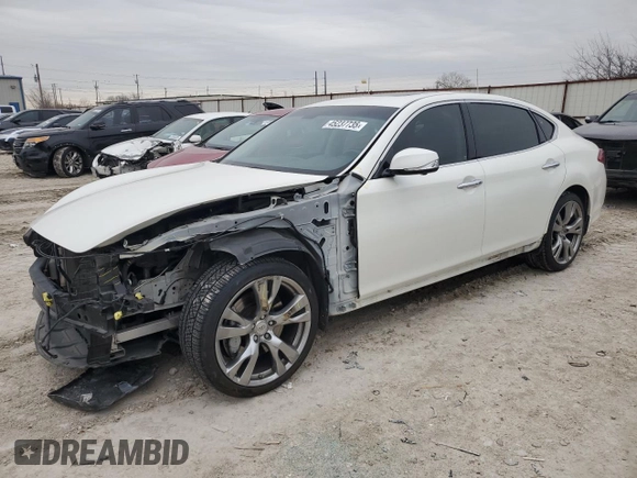 2018 Infiniti Q70 Luxe z VIN JN1BY1PP1JM330432, wystawiony jako Copart lot #45237735 z przebiegiem 108 141 mil mil oraz Szkoda całkowita • Salvage title. Historia ofert i sprzedaży dostępna na DreamBid. Obrazek 1.