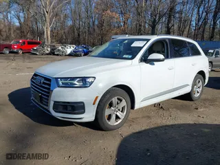 2018 Audi Q7 Premium Plus with VIN WA1LHAF78JD031887, listed as a IAAI auction lot 41276939 with 70,499 mi miles. Bid and sale history available at carsss.com. Image 17.