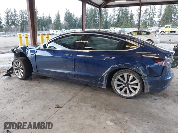 2018 Tesla Model 3 Long Range Battery z VIN 5YJ3E1EA7JF035949, wystawiony jako IAAI lot #41627027 z przebiegiem Nie podano mil oraz . Historia ofert i sprzedaży dostępna na DreamBid. Obrazek 14.