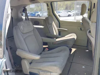 2005 Dodge Caravan SXT with VIN 2D4GP44L95R324232, listed as a IAAI auction lot 42056320 with 200,459 mi miles. Bid and sale history available at carsss.com. Image 8.