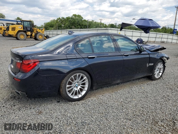 2015 BMW 7 Series 750i xDrive with VIN WBAYB6C58FD966084, listed as a Copart auction lot 61875325 with 159,616 mi miles and Salvage title. Bid and sale history available at DreamBid. Image 3.