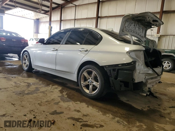 2015 BMW 3 Series 328i xDrive с VIN WBA3B5G52FNS15121, выставлен на аукционе Copart как лот 60966165 с пробегом 105 663 миль миль и Списание • Salvage title. История ставок и продаж доступна на DreamBid. Изображение 2.