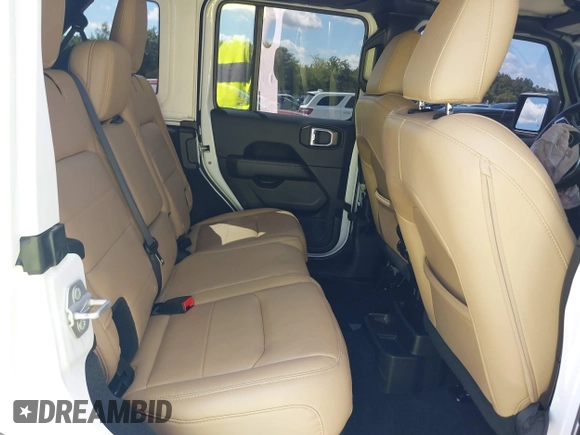 2019 Jeep Wrangler Unlimited Sahara with VIN 1C4HJXEG4KW514206, listed as a IAAI auction lot 42247094 with 45,712 mi miles and . Bid and sale history available at DreamBid. Image 8.