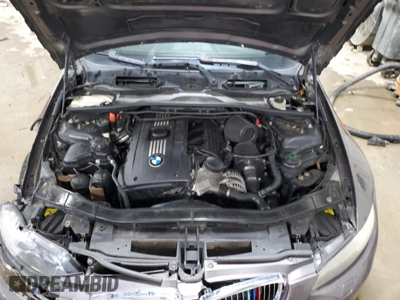 2009 BMW 3 Series 335i xDrive with VIN WBAWC73589E270186, listed as a Copart auction lot 82316944 with 109,494 mi miles and Salvage title. Bid and sale history available at DreamBid. Image 11.