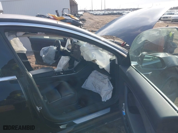 2019 Tesla Model 3 Long Range with VIN 5YJ3E1EB5KF414748, listed as a IAAI auction lot 41778914 with 0 mi miles. Bid and sale history available at carsss.com. Image 5.