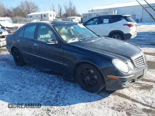 2007 Mercedes-Benz E-Class 3.5L with VIN WDBUF87X37X223280, listed as a IAAI auction lot 41379149 with 203,957 mi miles. Bid and sale history available at carsss.com. Image 1.