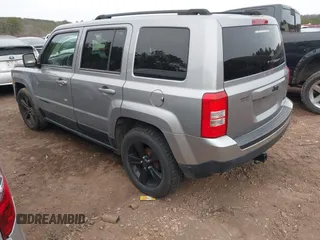 2015 Jeep Patriot Altitude Edition with VIN 1C4NJPBA8FD399095, listed as a IAAI auction lot 41236068 with 119,298 mi miles. Bid and sale history available at carsss.com. Image 3.