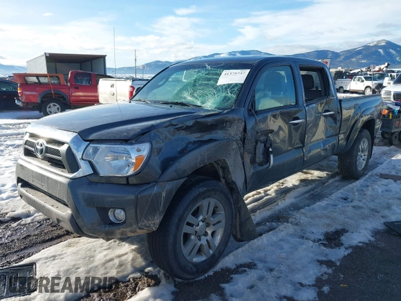 2013 Toyota Tacoma with VIN 3TMMU4FNXDM059768, listed as a IAAI auction lot 41375737 with 227,477 mi miles. Bid and sale history available at carsss.com. Image 6.