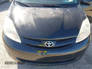 2009 Toyota Sienna XLE with VIN 5TDZK22C59S235573, listed as a IAAI auction lot 40885143 with 62,949 mi miles. Bid and sale history available at carsss.com. Image 6.