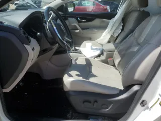 2017 Nissan Rogue SV with VIN JN1BJ1CR5HW109992, listed as a Copart auction lot 59020895 with 83,107 mi miles and Salvage title. Bid and sale history available at DreamBid. Image 7.