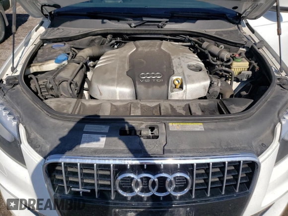 2015 Audi Q7 3.0L TDI Vorsprung Edition with VIN WA1WMCFEXFD025325, listed as a Copart auction lot 70868943 with 139,849 mi miles. Bid and sale history available at carsss.com. Image 12.