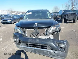 2017 Nissan Pathfinder SV with VIN 5N1DR2MM2HC693059, listed as a IAAI auction lot 41584629 with 112,379 mi miles. Bid and sale history available at carsss.com. Image 6.