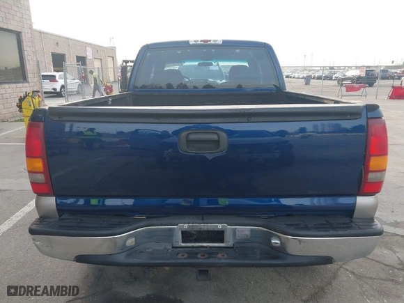 2001 Chevrolet Silverado 1500 LS with VIN 2GCEC19V811360625, listed as a IAAI auction lot 41733223 with 275,968 mi miles. Bid and sale history available at carsss.com. Image 16.