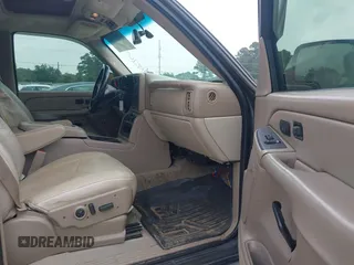 2005 Chevrolet Tahoe Police z VIN 1GNEC13Z15R249205, wystawiony jako IAAI lot #42209381 z przebiegiem 331 322 mil mil oraz . Historia ofert i sprzedaży dostępna na DreamBid. Obrazek 5.