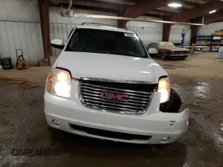 2011 GMC Yukon XL SLT with VIN 1GKS2KE32BR286468, listed as a Copart auction lot 50509415 with 271,634 mi miles and Clean Title. Bid and sale history available at carsss.com. Image 5.