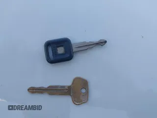 1994 Isuzu Rodeo LS z VIN 4S2CG58VXR4327327, wystawiony jako IAAI lot #41959576 z przebiegiem 169 794 mil mil oraz . Historia ofert i sprzedaży dostępna na DreamBid. Obrazek 11.