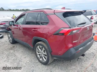 2021 Toyota RAV4 XLE Premium with VIN 2T3C1RFV0MW119864, listed as a IAAI auction lot 41760698 with 30,350 mi miles. Bid and sale history available at carsss.com. Image 3.