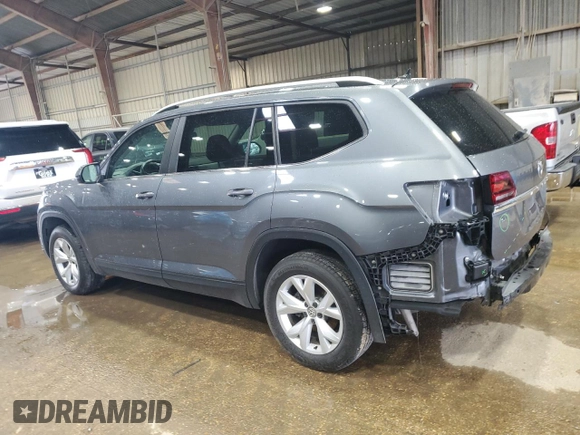 2018 Volkswagen Atlas SE with VIN 1V2CP2CA9JC599827, listed as a Copart auction lot 55695875 with 64,268 mi miles and Salvage title. Bid and sale history available at DreamBid. Image 2.