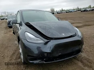2024 Tesla Model Y Long Range с VIN 7SAYGDEE3RF994655, выставлен на аукционе Copart как лот 54923465 с пробегом 13 396 миль миль и Списание • Salvage title. История ставок и продаж доступна на DreamBid. Изображение 13.