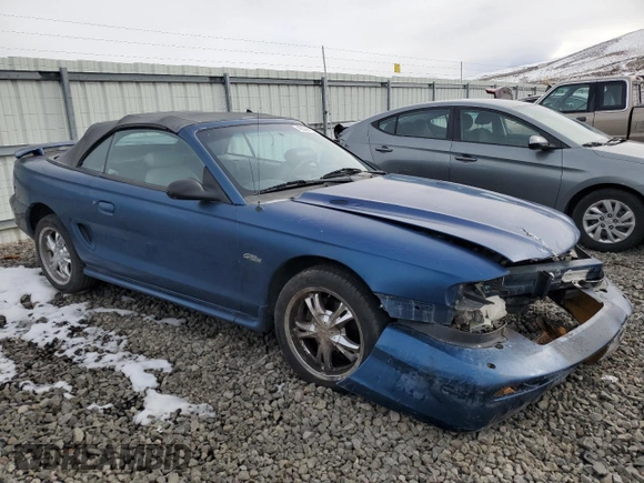 1998 Ford Mustang GT z VIN 1FAFP45X6WF186450, wystawiony jako Copart lot #45398475 z przebiegiem 124 697 mil mil oraz Szkoda całkowita • Salvage title. Historia ofert i sprzedaży dostępna na DreamBid. Obrazek 4.