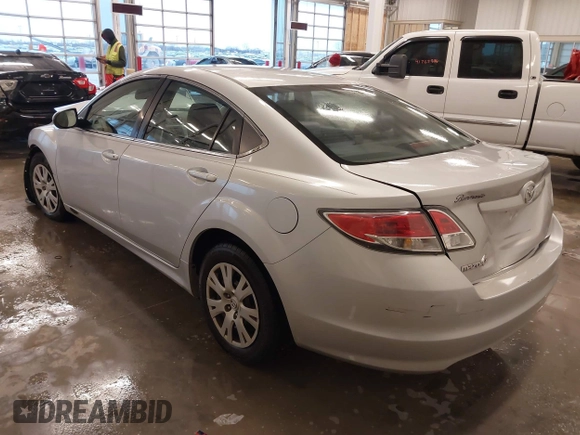 2013 Mazda 6 i Sport with VIN 1YVHZ8BH9D5M13919, listed as a IAAI auction lot 41712211 with 123,213 mi miles. Bid and sale history available at carsss.com. Image 3.