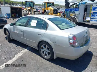2005 Nissan Altima S with VIN 1N4AL11D25C145040, listed as a IAAI auction lot 42645678 with 166,281 mi miles and . Bid and sale history available at DreamBid. Image 3.