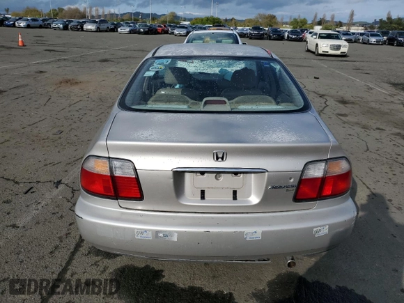 1996 Honda Accord LX with VIN 1HGCD5639TA115230, listed as a Copart auction lot 50663325 with 193,034 mi miles and Salvage Title. Bid and sale history available at DreamBid. Image 6.