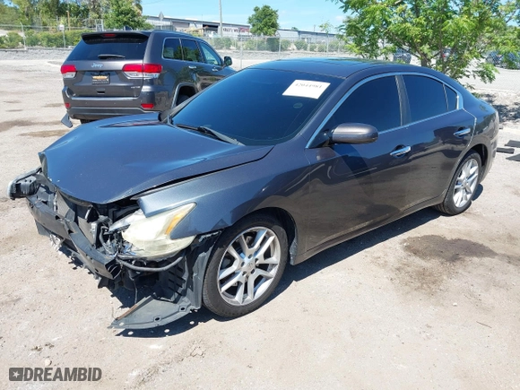 2013 Nissan Maxima 3.5 S with VIN 1N4AA5APXDC806397, listed as a IAAI auction lot 42044981 with 135,969 mi miles. Bid and sale history available at carsss.com. Image 17.