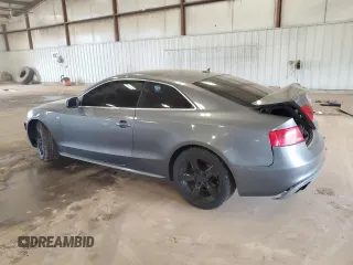 2016 Audi A5 Premium z VIN WAUD2AFR5GA052751, wystawiony jako Copart lot #61665805 z przebiegiem 79 283 mil mil oraz Czysty tytuł • Clean title. Historia ofert i sprzedaży dostępna na DreamBid. Obrazek 2.