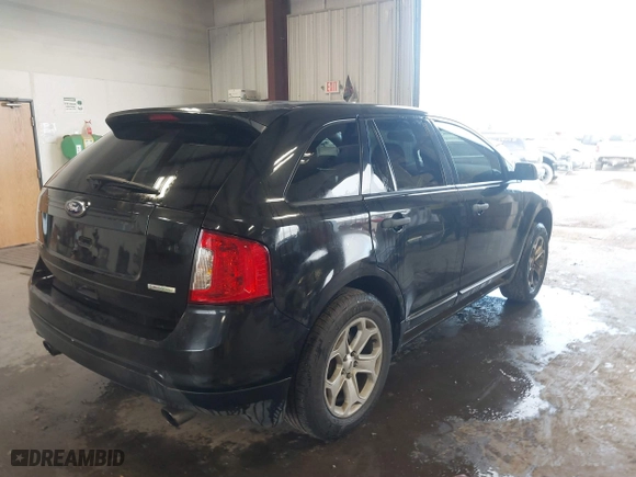 2013 Ford Edge SE with VIN 2FMDK3G9XDBA87472, listed as a IAAI auction lot 41872665 with 124,743 mi miles. Bid and sale history available at carsss.com. Image 4.
