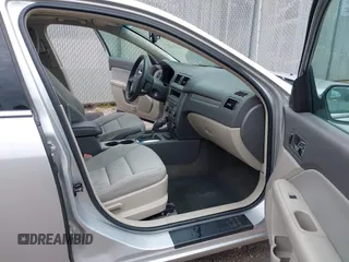 2010 Ford Fusion SE with VIN 3FAHP0HA2AR381532, listed as a IAAI auction lot 42112479 with 117,156 mi miles and . Bid and sale history available at DreamBid. Image 5.