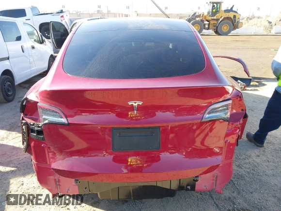 2025 Tesla Model Y Long Range with VIN 7SAYGDED8SF223993, listed as a IAAI auction lot 41743146 with 4,866 mi miles and . Bid and sale history available at DreamBid. Image 17.