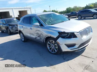 2019 Lincoln MKC Select with VIN 5LMCJ2C95KUL37381, listed as a IAAI auction lot 41892516 with 25,336 mi miles. Bid and sale history available at carsss.com. Image 1.