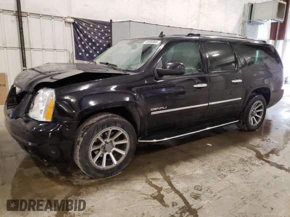 2014 GMC Yukon XL Denali with VIN 1GKS2MEF2ER171962, listed as a Copart auction lot 46996965 with 251,939 mi miles and Salvage Title. Bid and sale history available at carsss.com. Image 1.