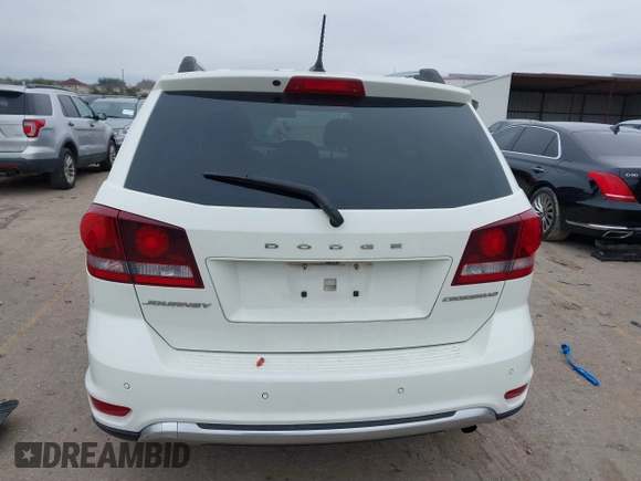 2016 Dodge Journey Crossroad Plus z VIN 3C4PDCGB9GT148592, wystawiony jako IAAI lot #41637712 z przebiegiem 145 662 mil mil oraz . Historia ofert i sprzedaży dostępna na DreamBid. Obrazek 16.