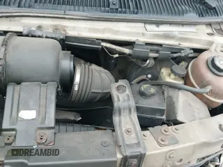 2000 Ford Econoline Cargo с VIN 1FTRE14W8YHA58870, выставлен на аукционе IAAI как лот 42316572 с пробегом 182 264 миль миль и . История ставок и продаж доступна на DreamBid. Изображение 19.