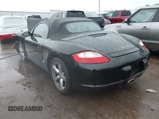 2008 Porsche Boxster с VIN WP0CA29828U710956, выставлен на аукционе IAAI как лот 42117761 с пробегом 52 615 миль миль и . История ставок и продаж доступна на DreamBid. Изображение 3.